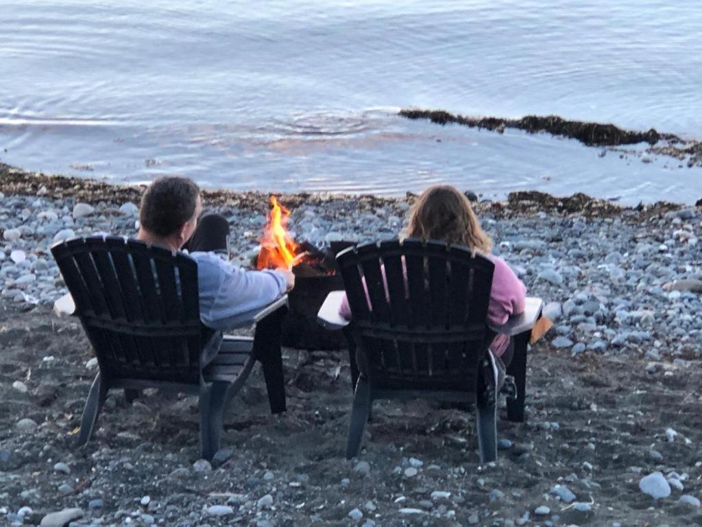 Qualicum Breeze Beach Resort Bowser Екстер'єр фото